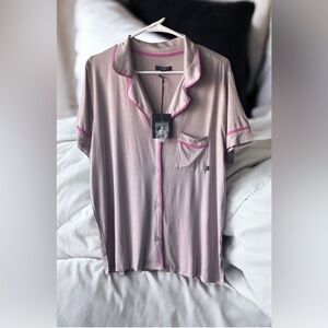Vera Wang Lilac Pajama Top with Fuchsia Trim